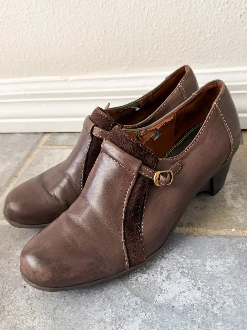 Naturalizer Brown Leather Heeled Loafers Buckle Comfort Shoes 8N